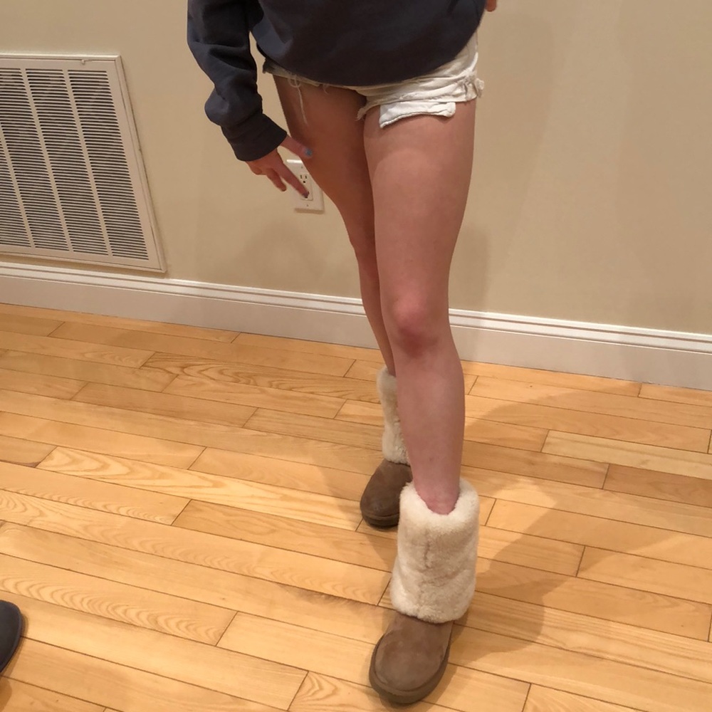 Ugg shearling boot, light brown, lightly used